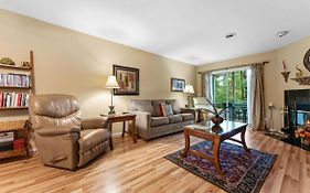 Bluffs Oasis Condo