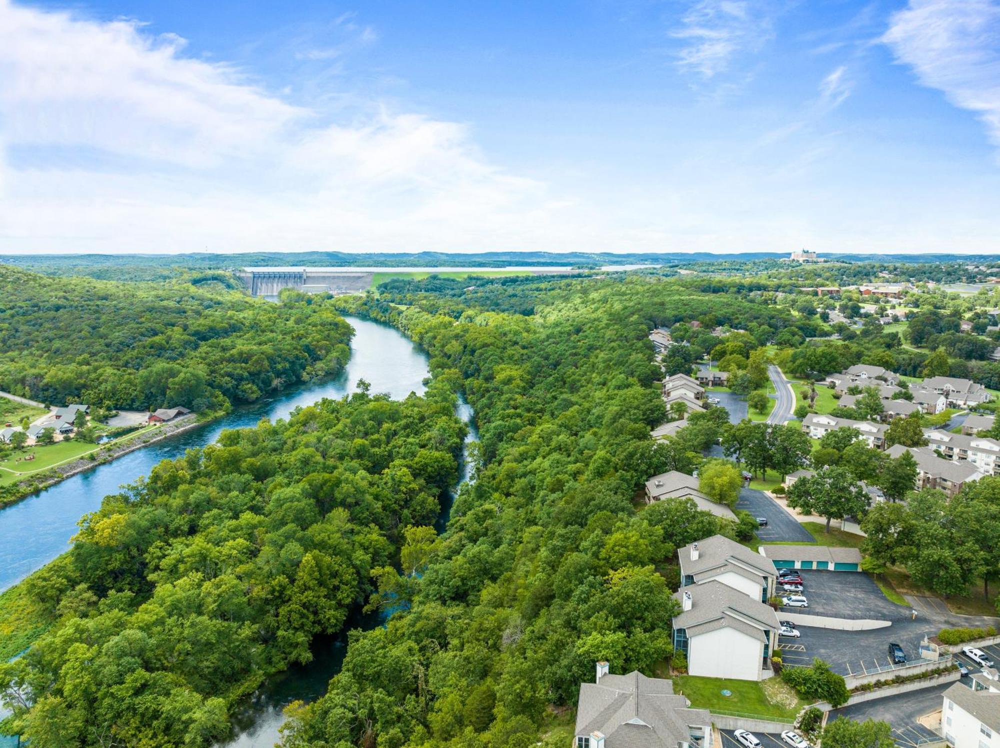 Bluffs Oasis Condo Branson Exterior photo